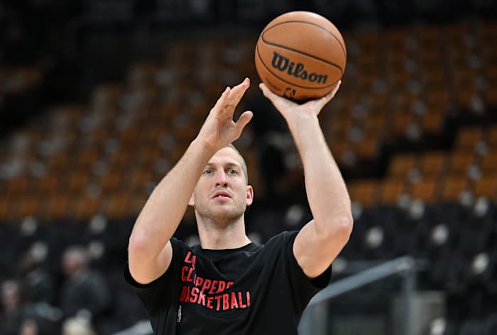 Former Duke basketball center Mason Plumlee